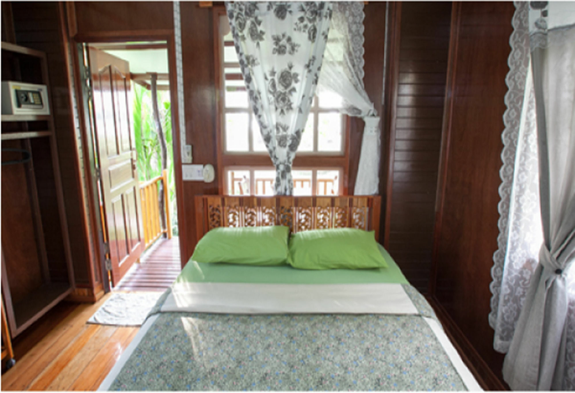 Dusita Koh Kood Resort Ko Kut Exterior photo